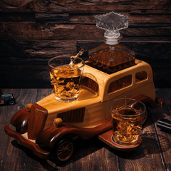 Bonnie & Clyde Car Whiskey Decanter Set
