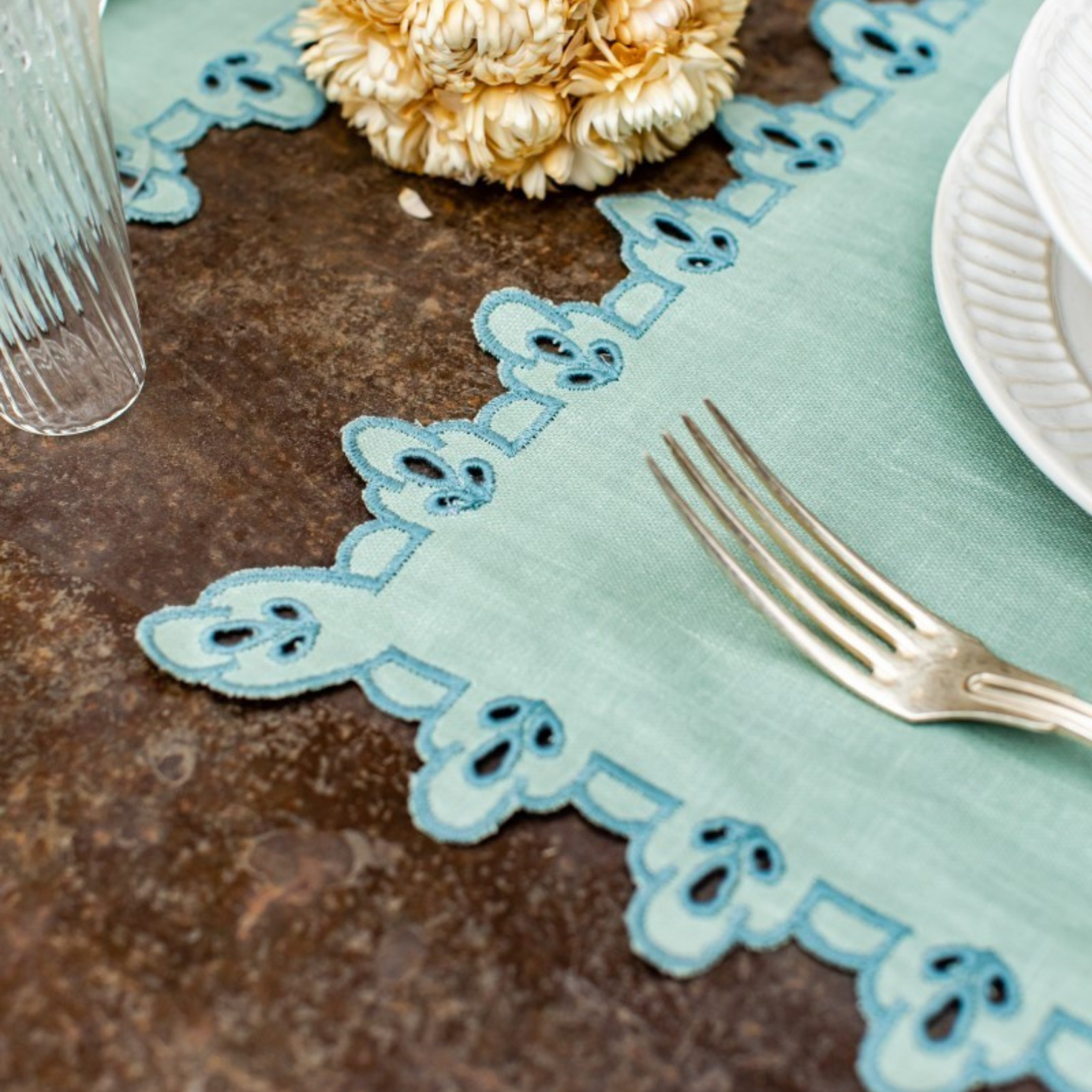 Amalfi Placemat in Stain Resistant Linen - Set of 4