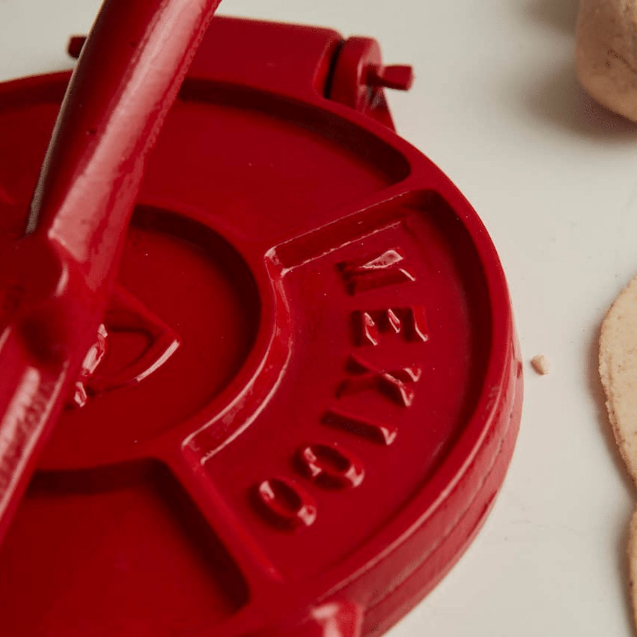 Cast Iron Tortilla Press Kit