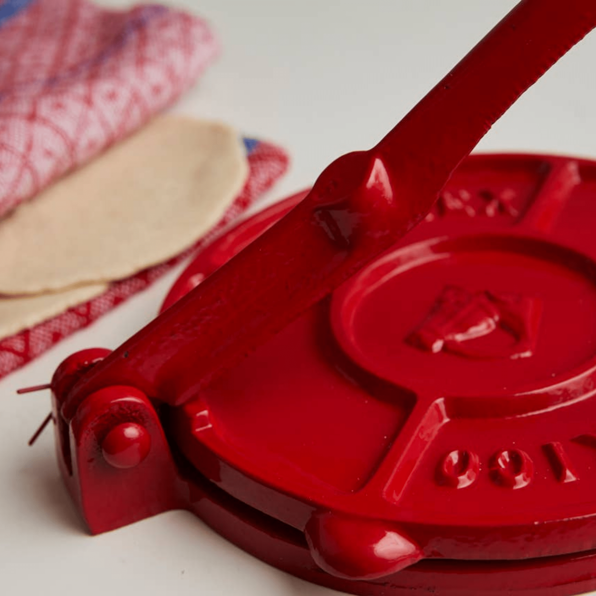 Cast Iron Tortilla Press Kit