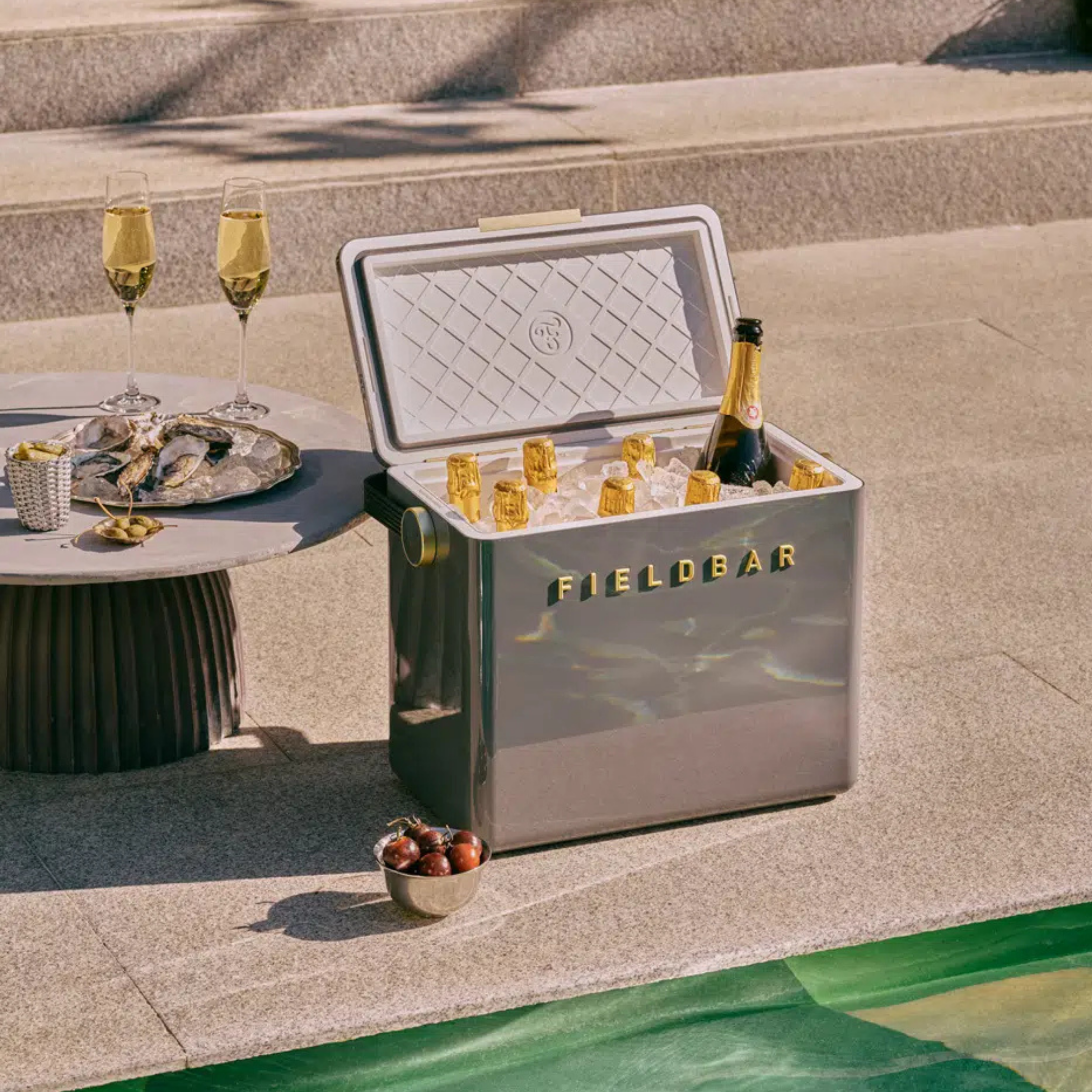 Gin Trunk